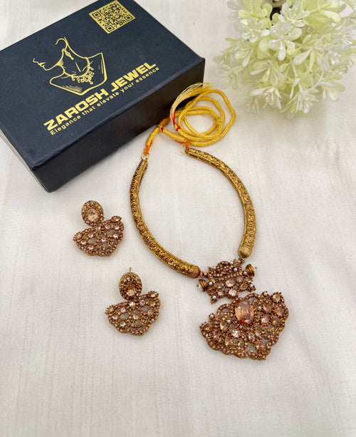 Shop the Areefah Heritage Necklace from Zarosh Jewel