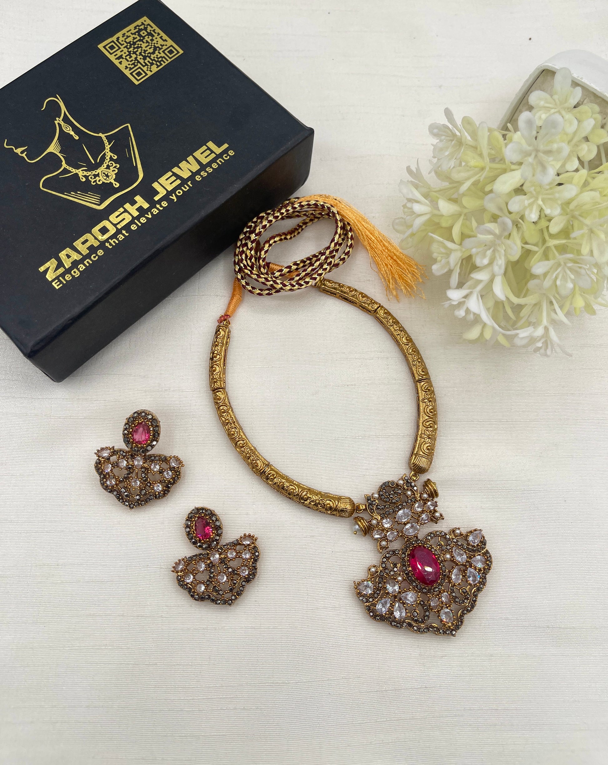 Areefah Heritage Necklace