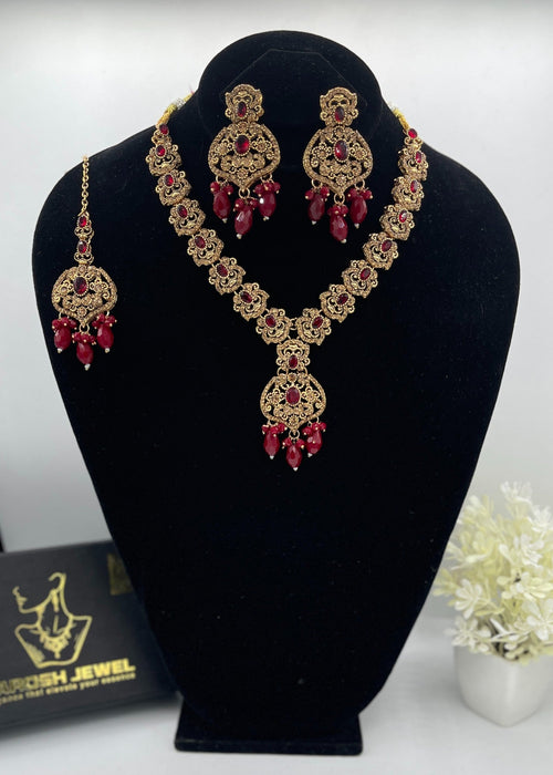 Shop the Arez Ethereal Necklace Set from Zarosh Jewel