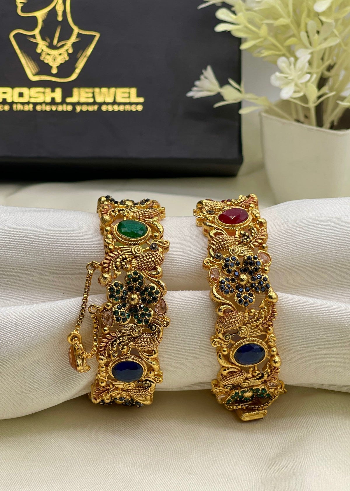 Shop the Arfa Bangle Openable from Zarosh Jewel