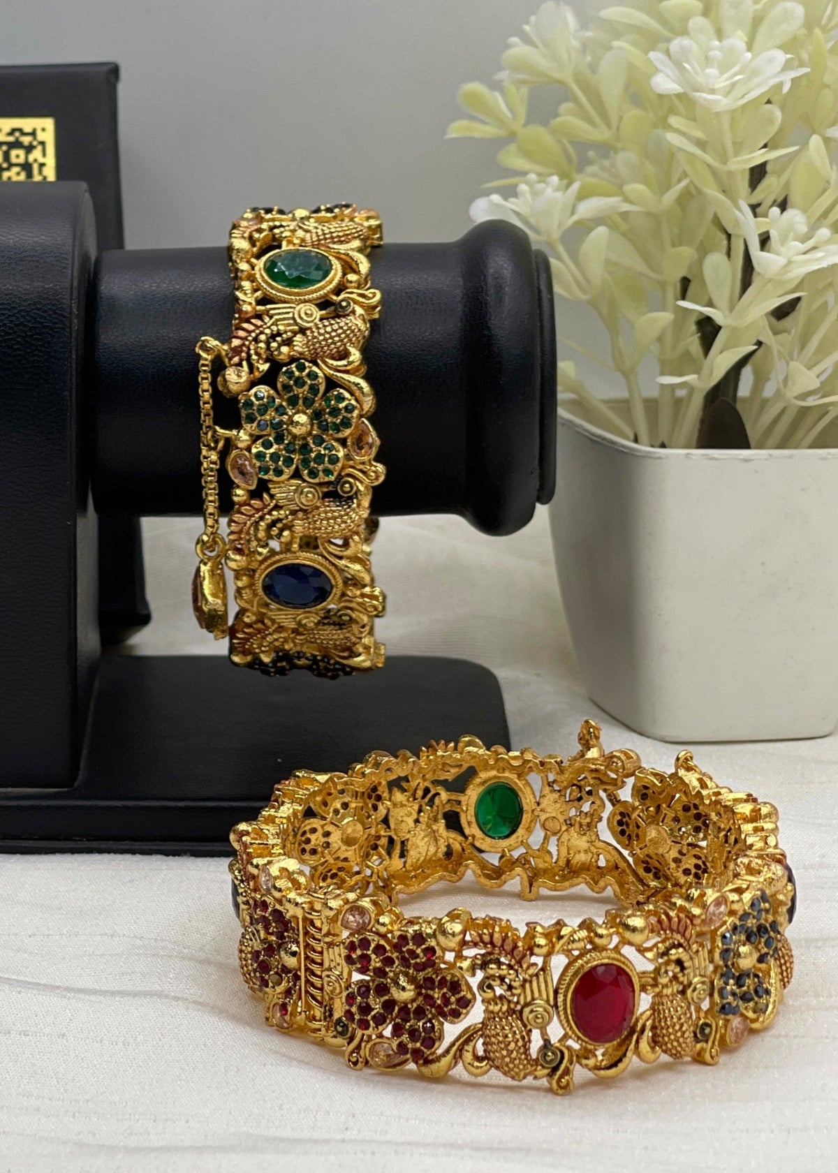 Shop the Arfa Bangle Openable from Zarosh Jewel