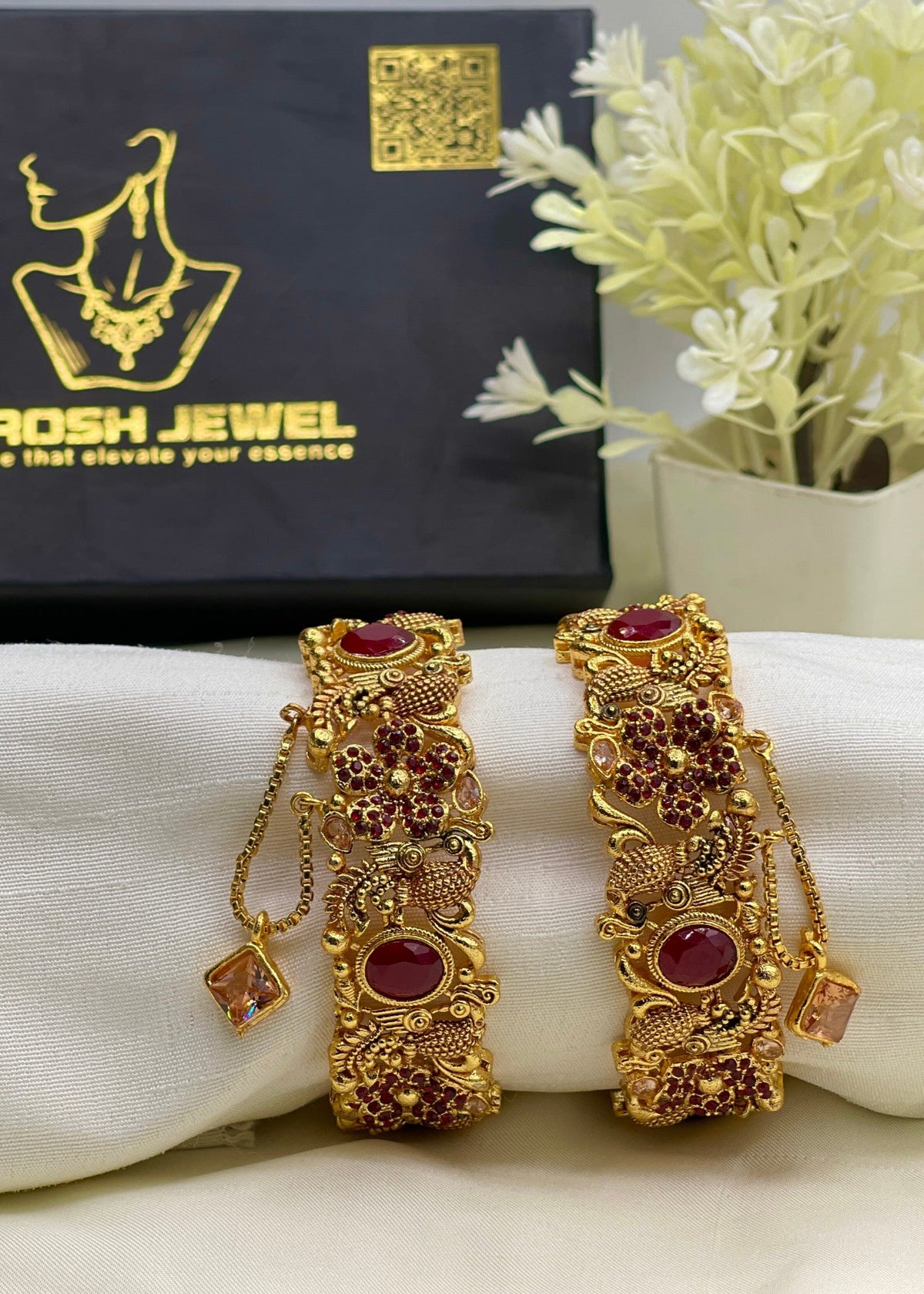 Arfa Bangle Openable by Zarosh Jewel