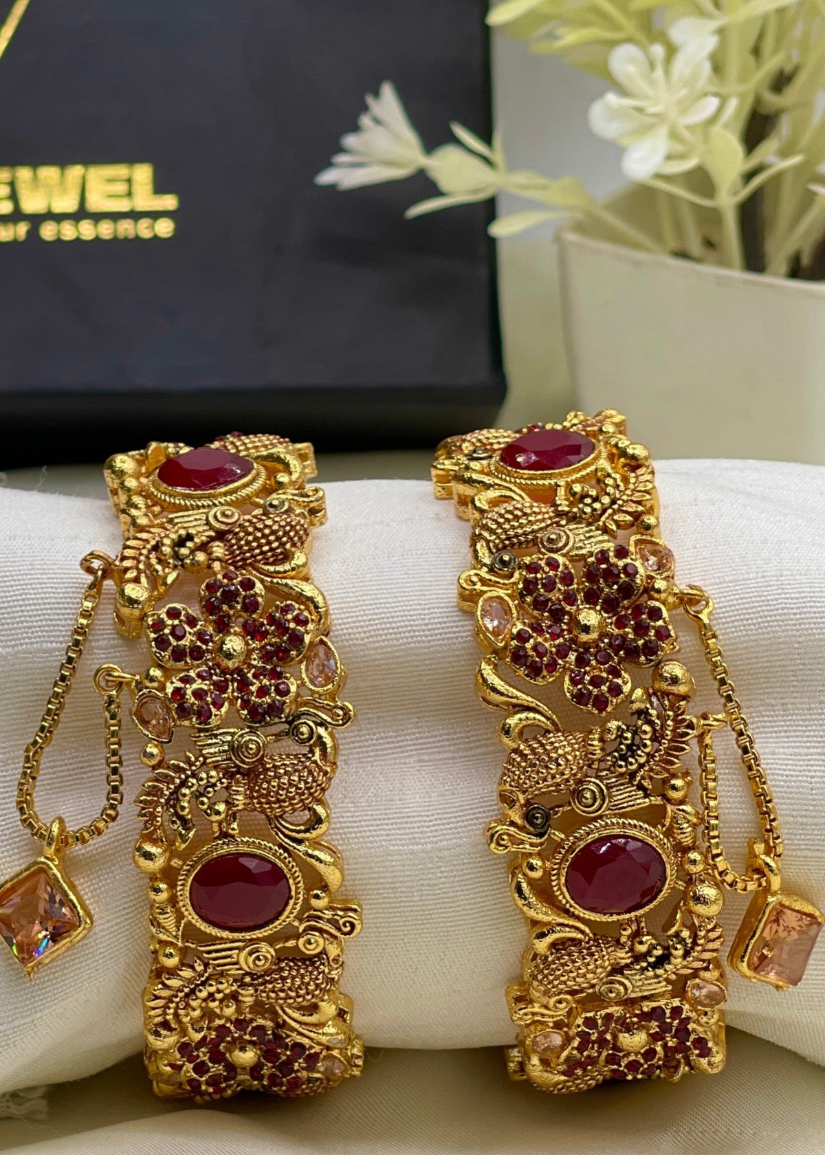 Shop the Arfa Bangle Openable from Zarosh Jewel