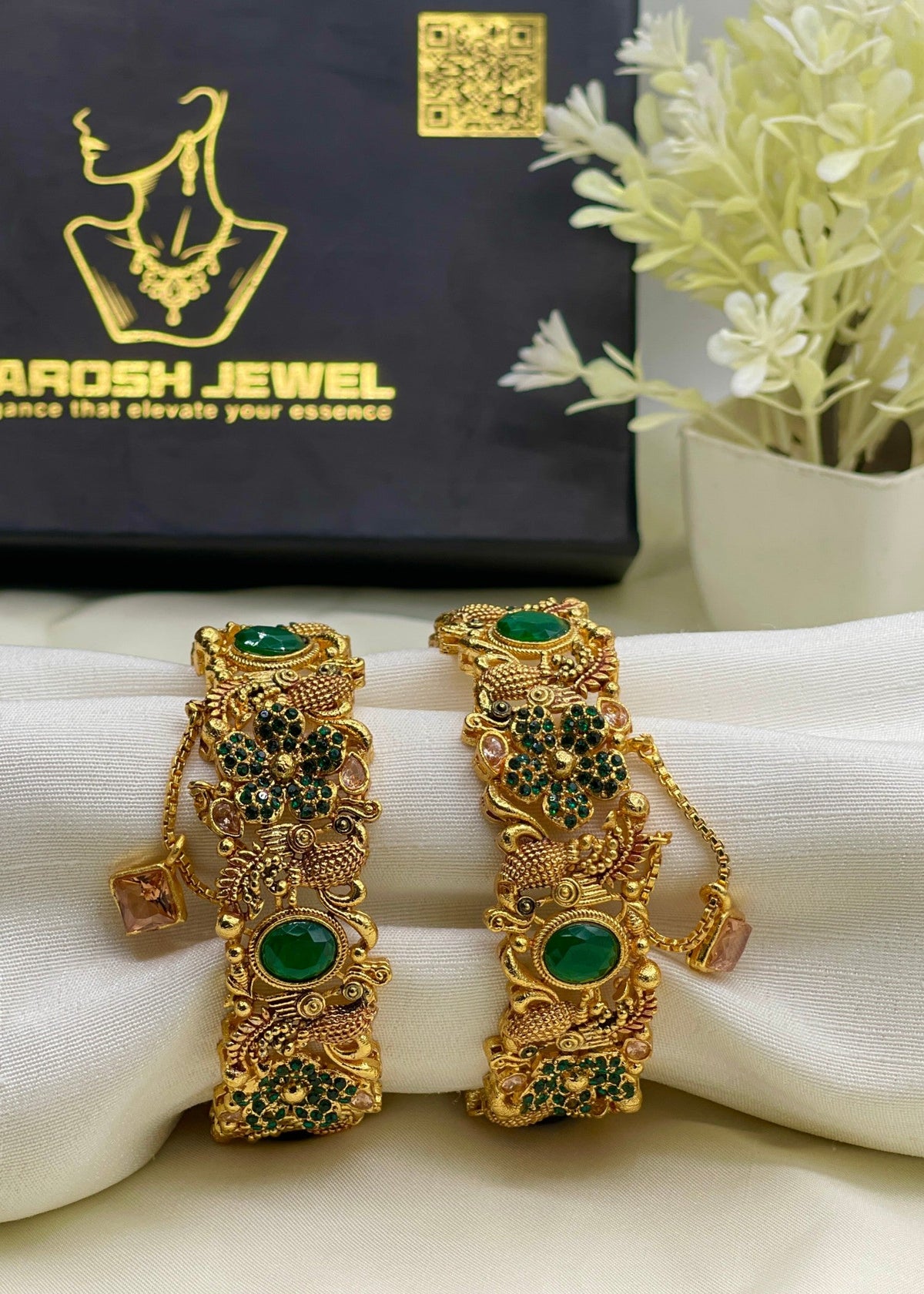 Shop the Arfa Bangle Openable from Zarosh Jewel