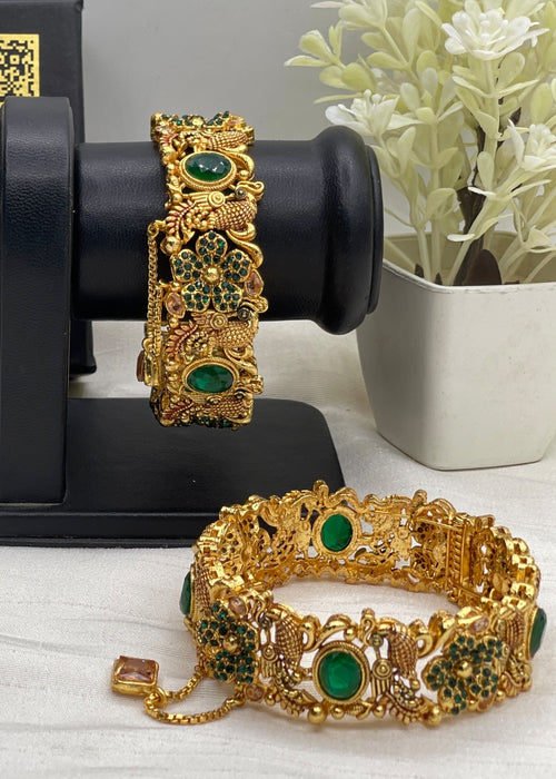Shop the Arfa Bangle Openable from Zarosh Jewel