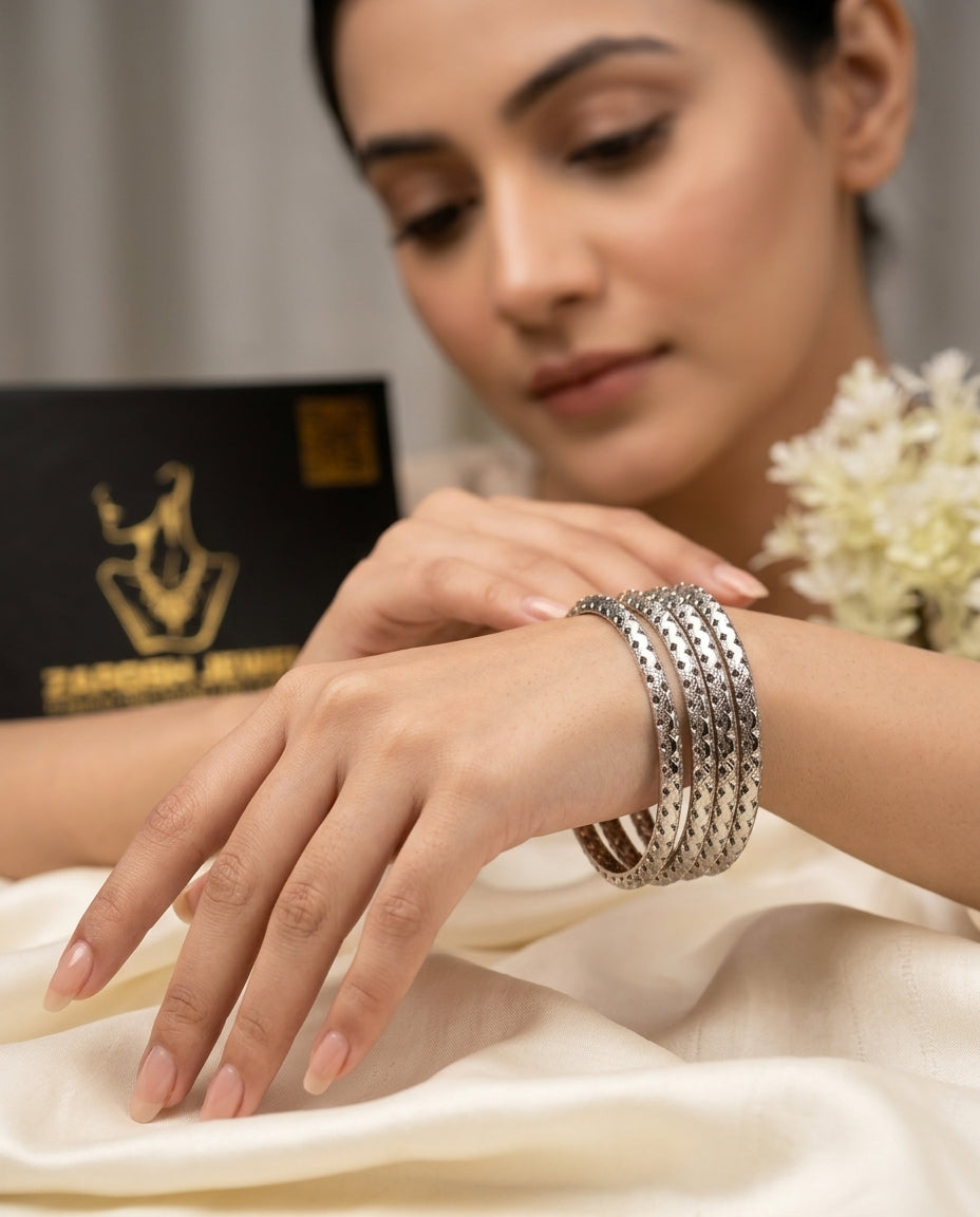 Arwa Traditional Bangle Set by Zarosh Jewel
