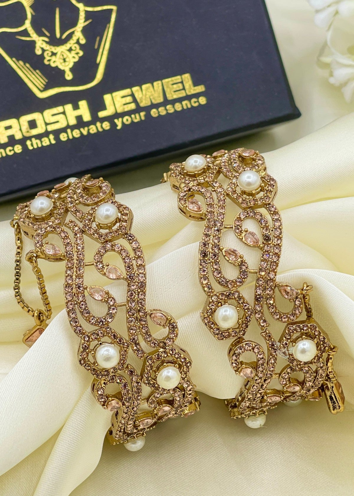 Shop the Asma Openable Bangle Set from Zarosh Jewel