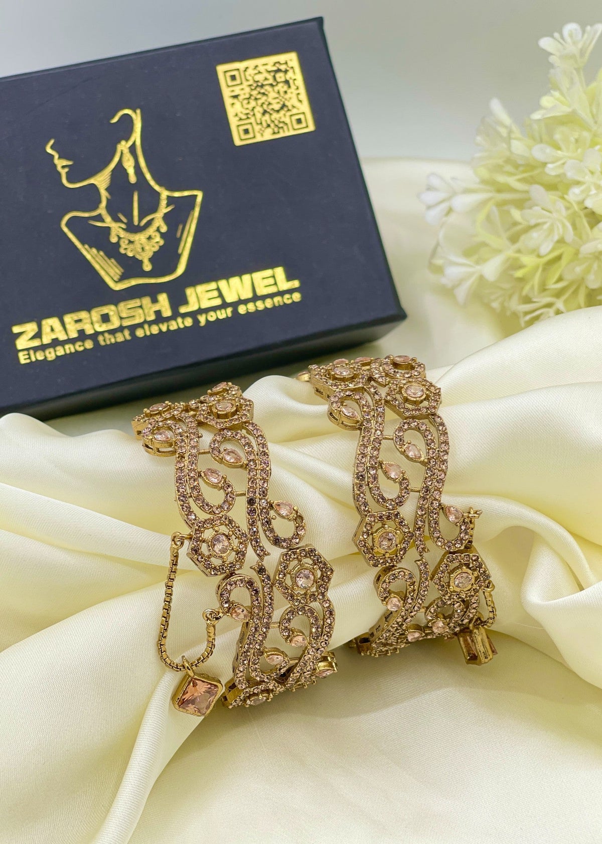 Shop the Asma Openable Bangle Set from Zarosh Jewel