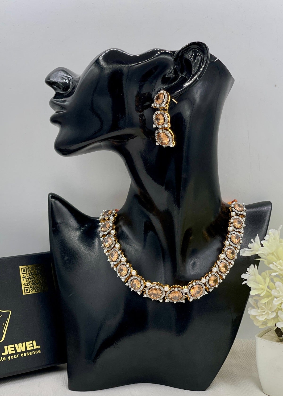 Shop the Atiya Heritage Necklace Set from Zarosh Jewel