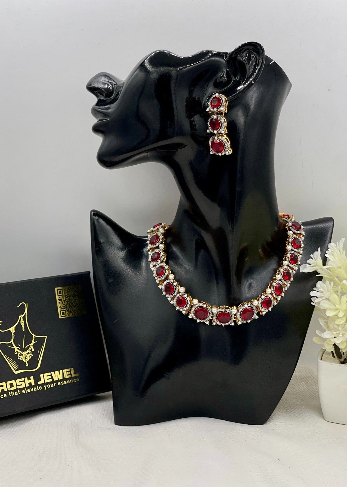 Shop the Atiya Heritage Necklace Set from Zarosh Jewel