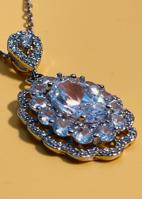 Shop the Aveline Pendant Set from Zarosh Jewel