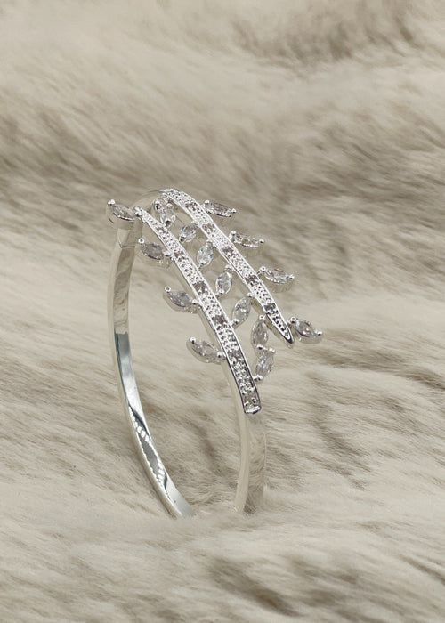 Shop the Ayla Leaf Bracelet from Zarosh Jewel