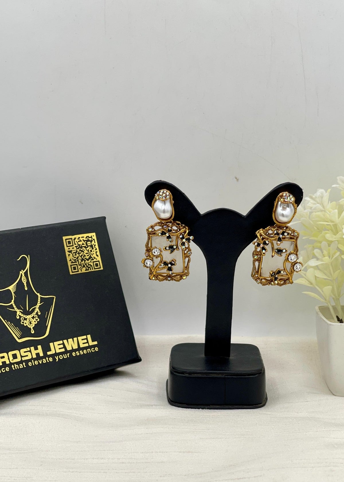 Shop the Aziza Traditional Earring from Zarosh Jewel