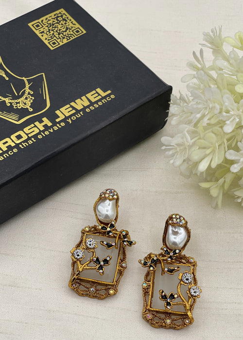 Shop the Aziza Traditional Earring from Zarosh Jewel