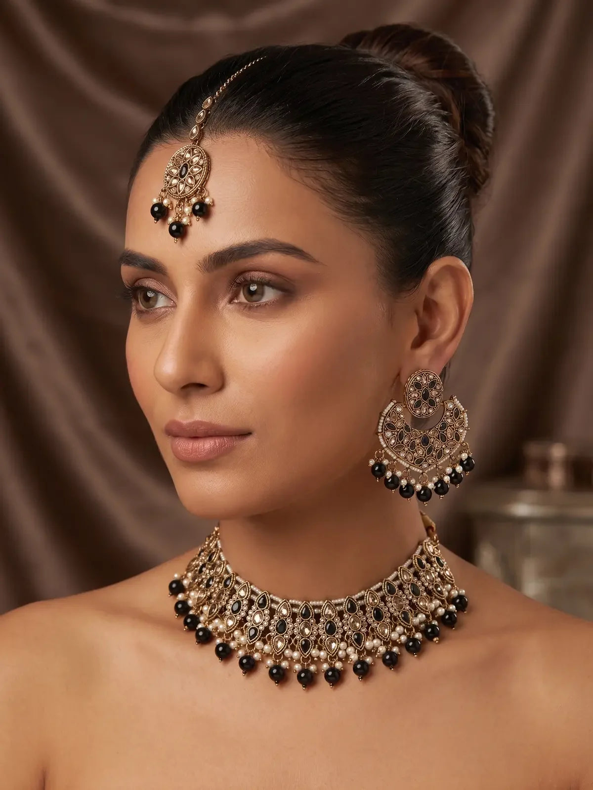 Azra Necklace Set