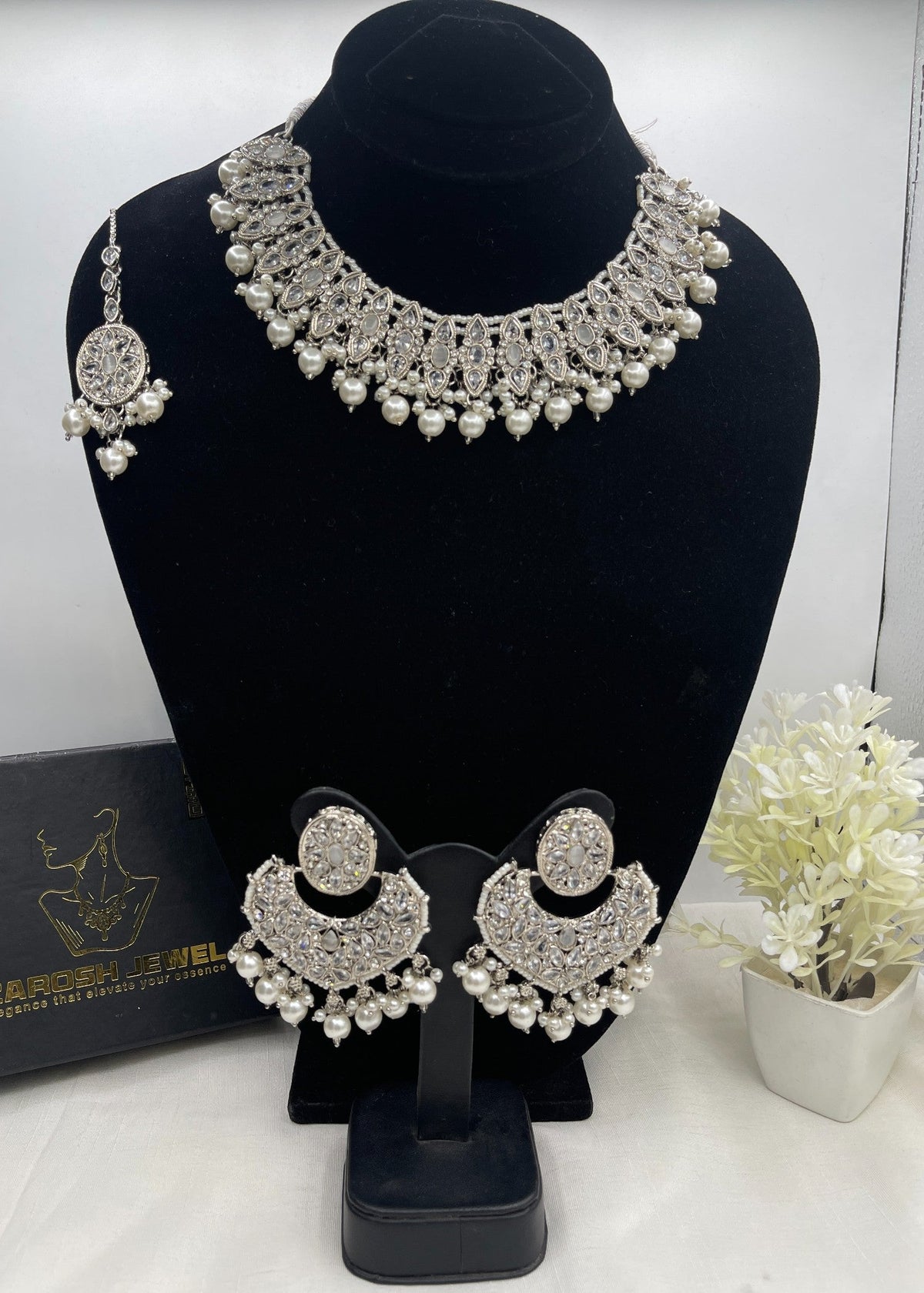 Shop the Azra Necklace Set from Zarosh Jewel