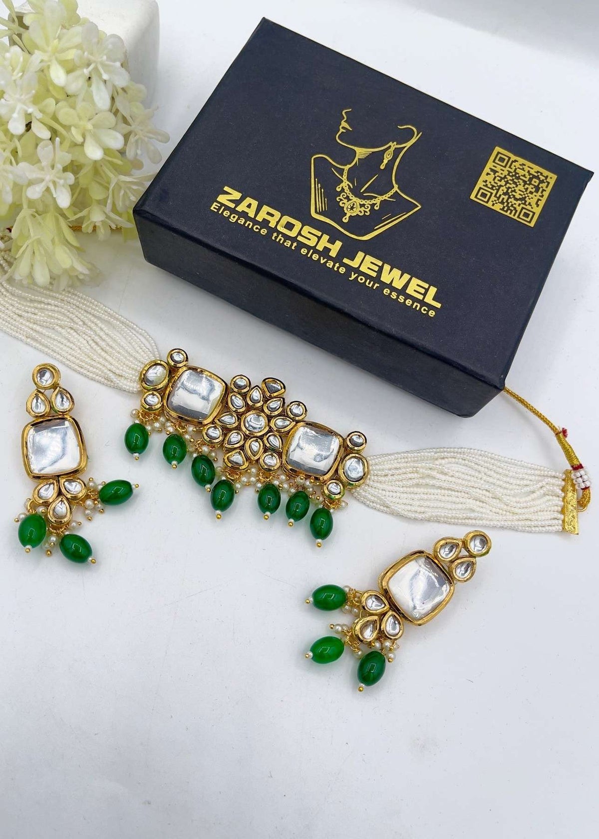 Shop the Bahar Kundan Choker Set from Zarosh Jewel