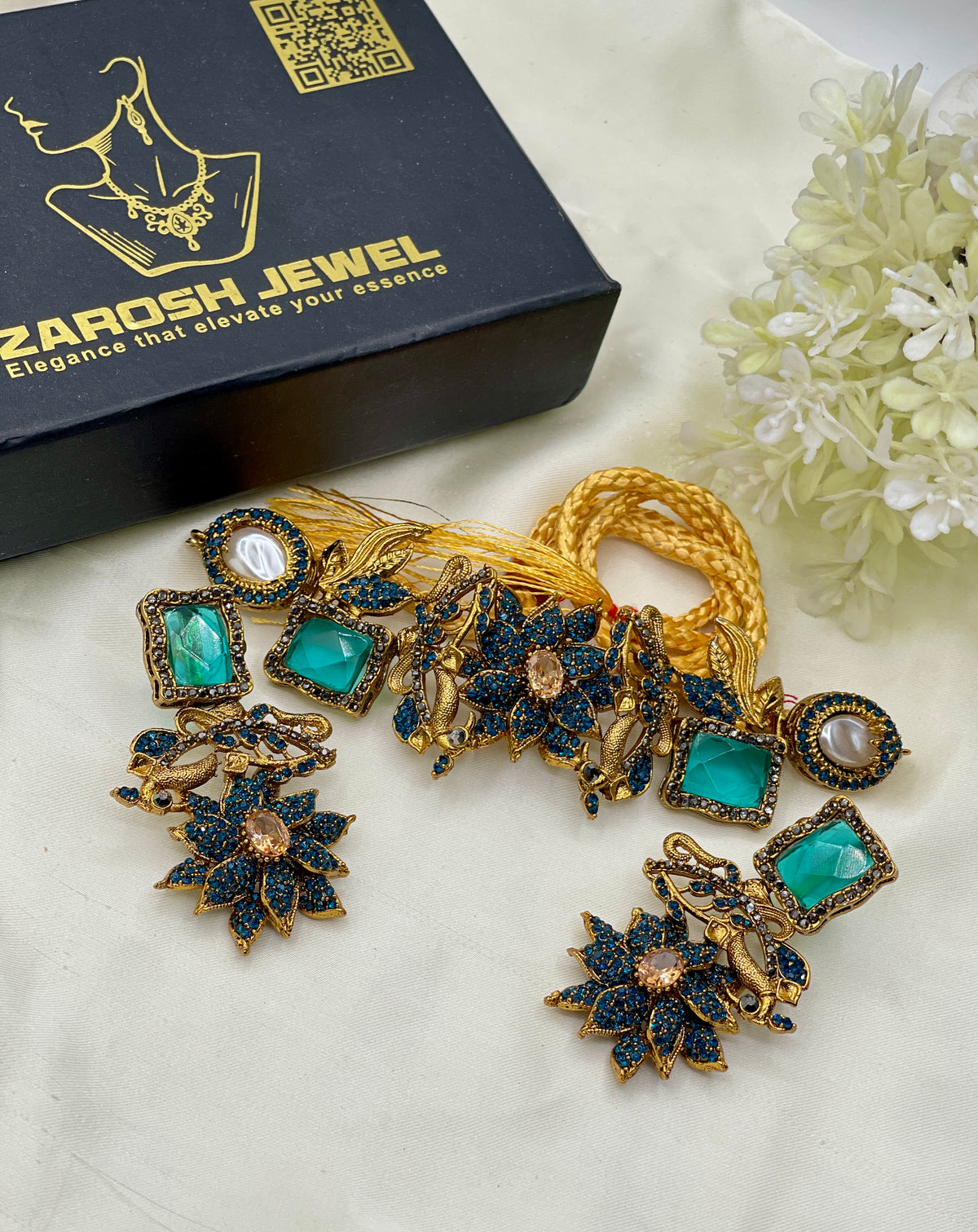 Shop the Baheera Heritage Choker Set from Zarosh Jewel