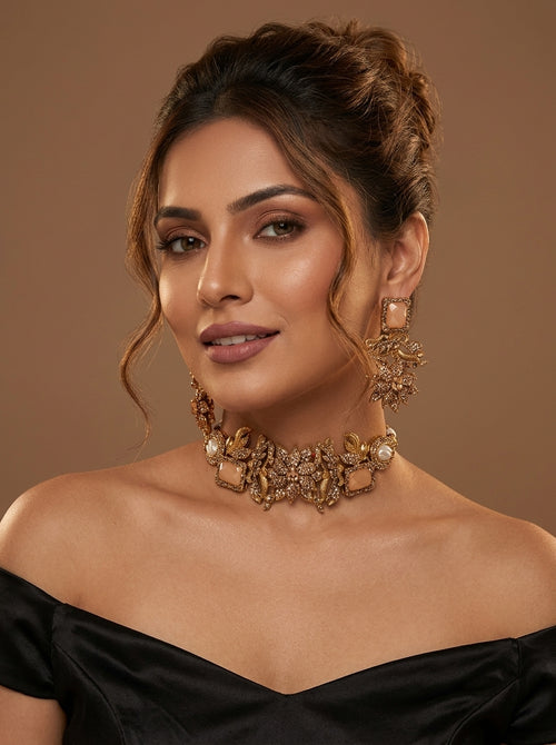 Shop the Baheera Heritage Choker Set from Zarosh Jewel