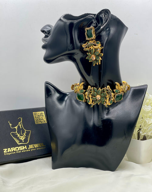 Shop the Baheera Heritage Choker Set from Zarosh Jewel