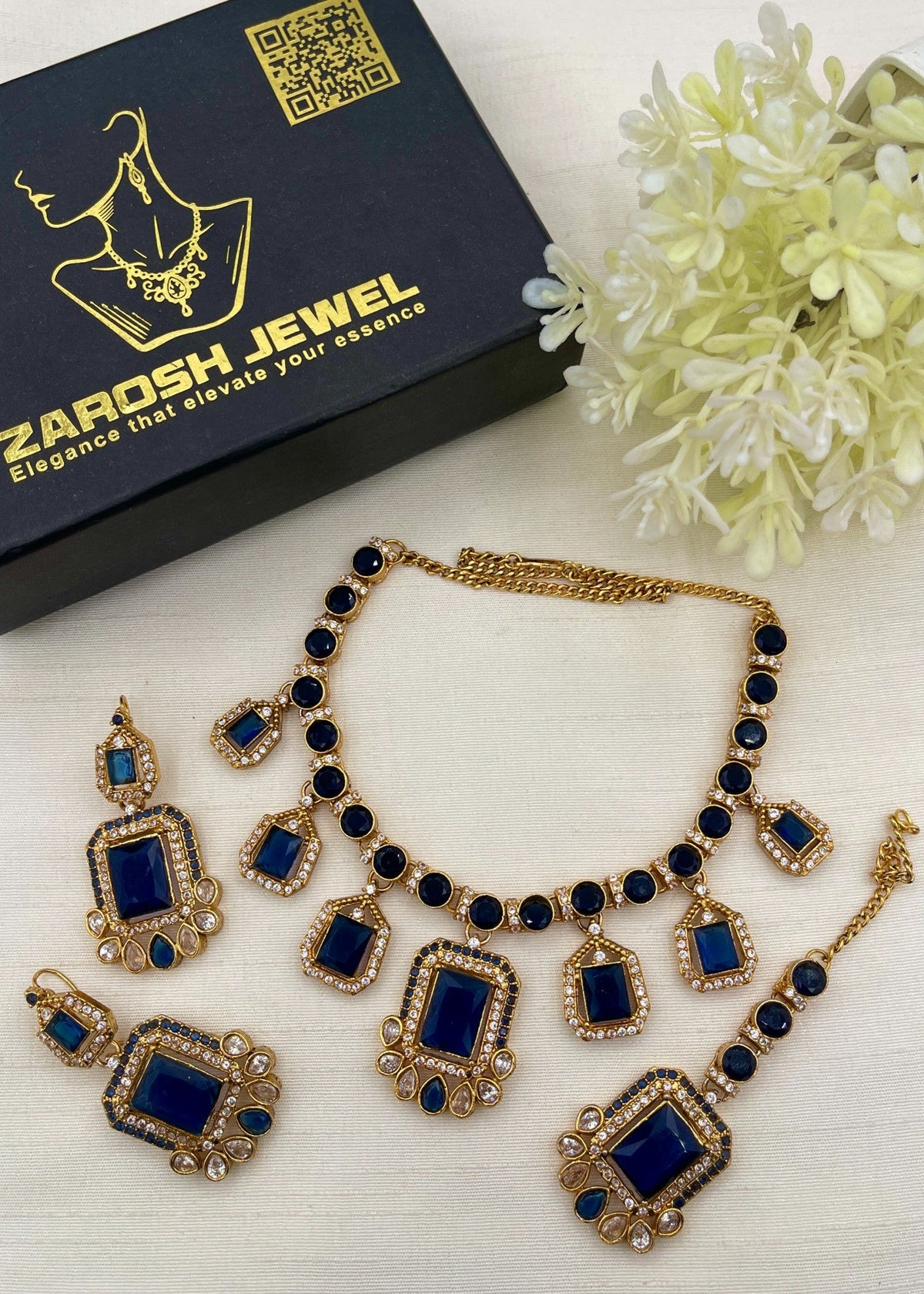 Shop the Barkha Heritage Necklace Set from Zarosh Jewel