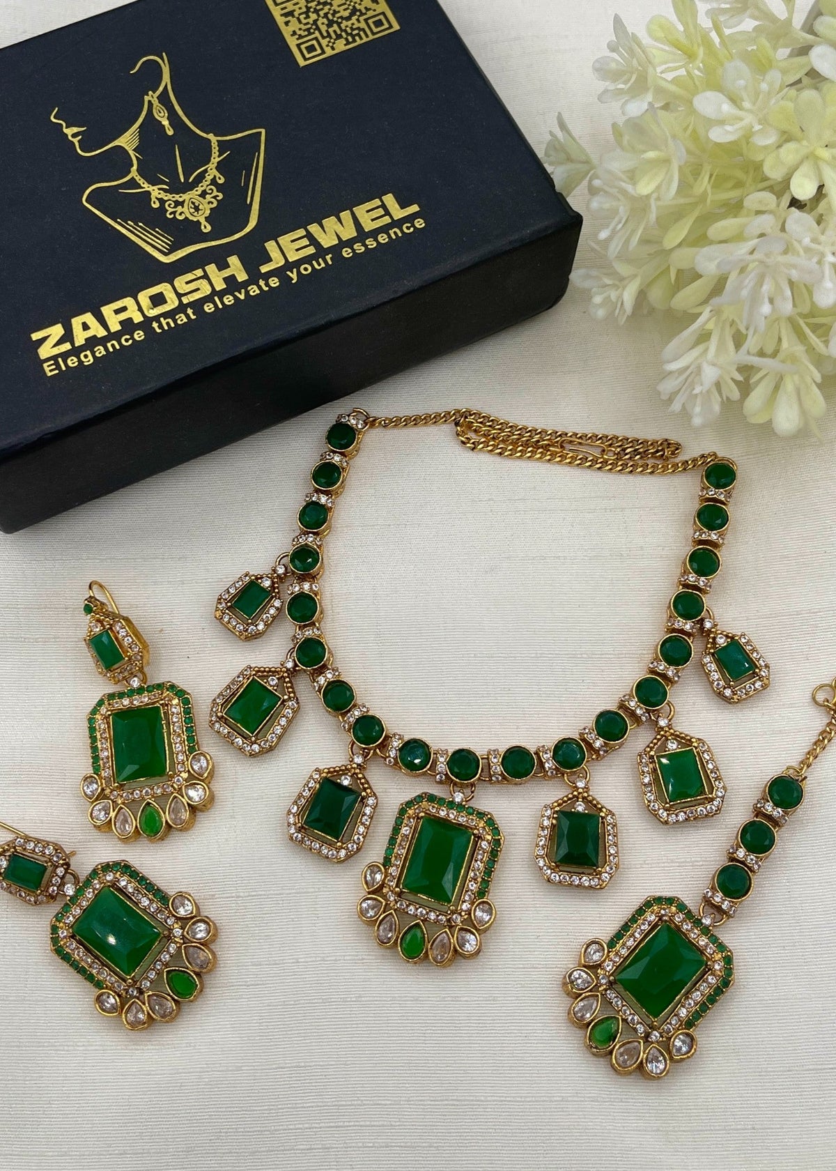Shop the Barkha Heritage Necklace Set from Zarosh Jewel