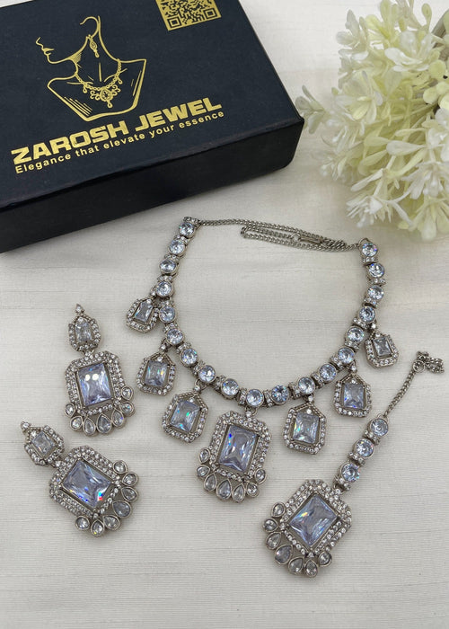 Shop the Barkha Heritage Necklace Set from Zarosh Jewel