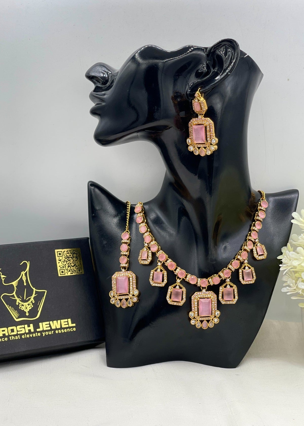 Shop the Barkha Heritage Necklace Set from Zarosh Jewel