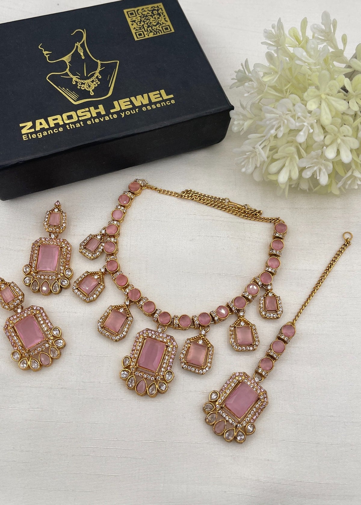 Shop the Barkha Heritage Necklace Set from Zarosh Jewel