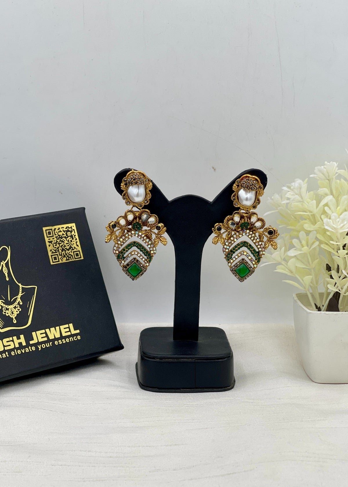 Shop the Bilqis Premium Earring from Zarosh Jewel
