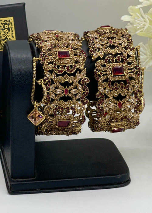 Shop the Bisma Openable Bangle Set from Zarosh Jewel