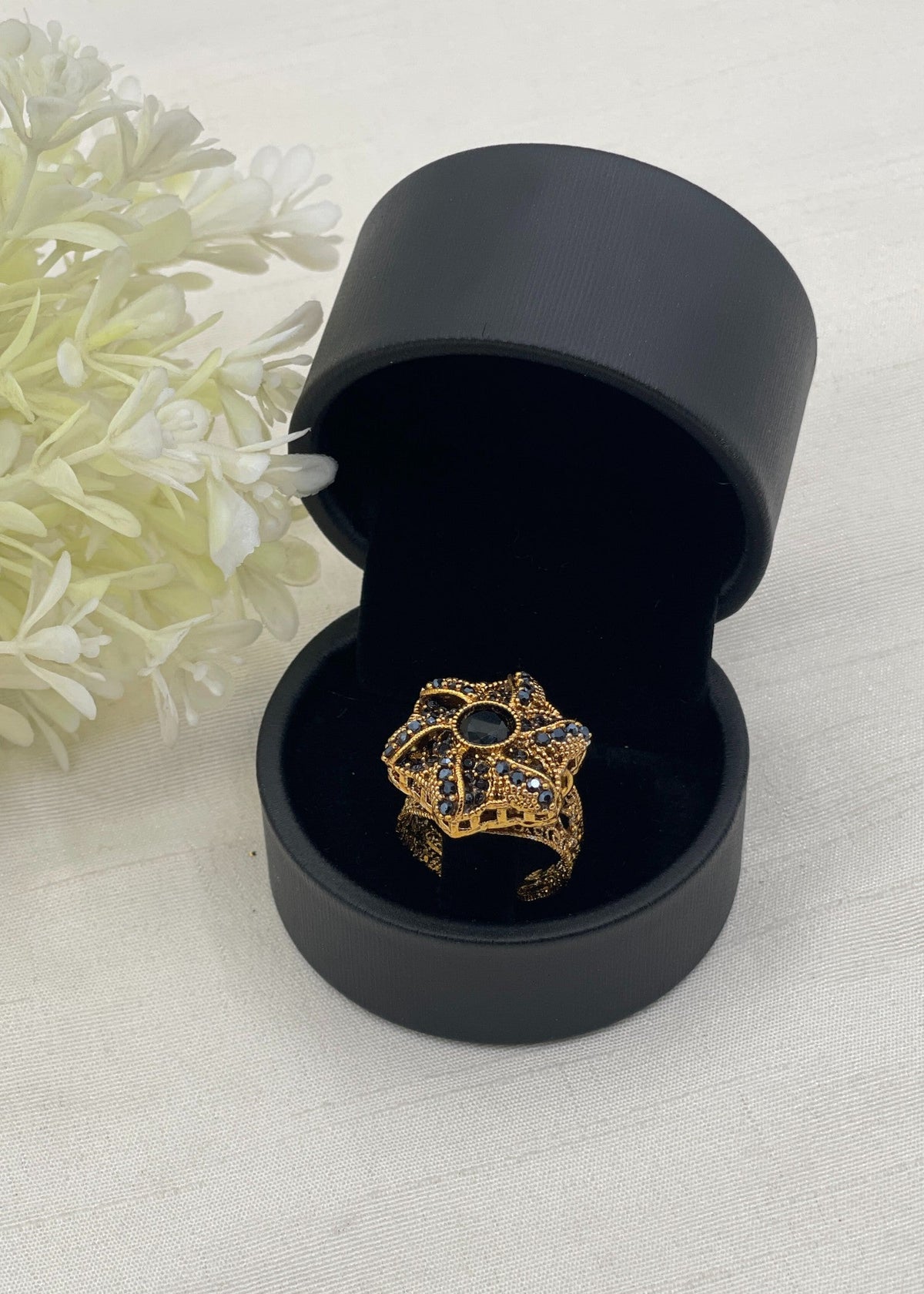 Shop the Breeze Elegent Ring from Zarosh Jewel