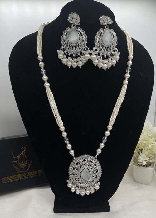 Shop the Clara Malla Set from Zarosh Jewel