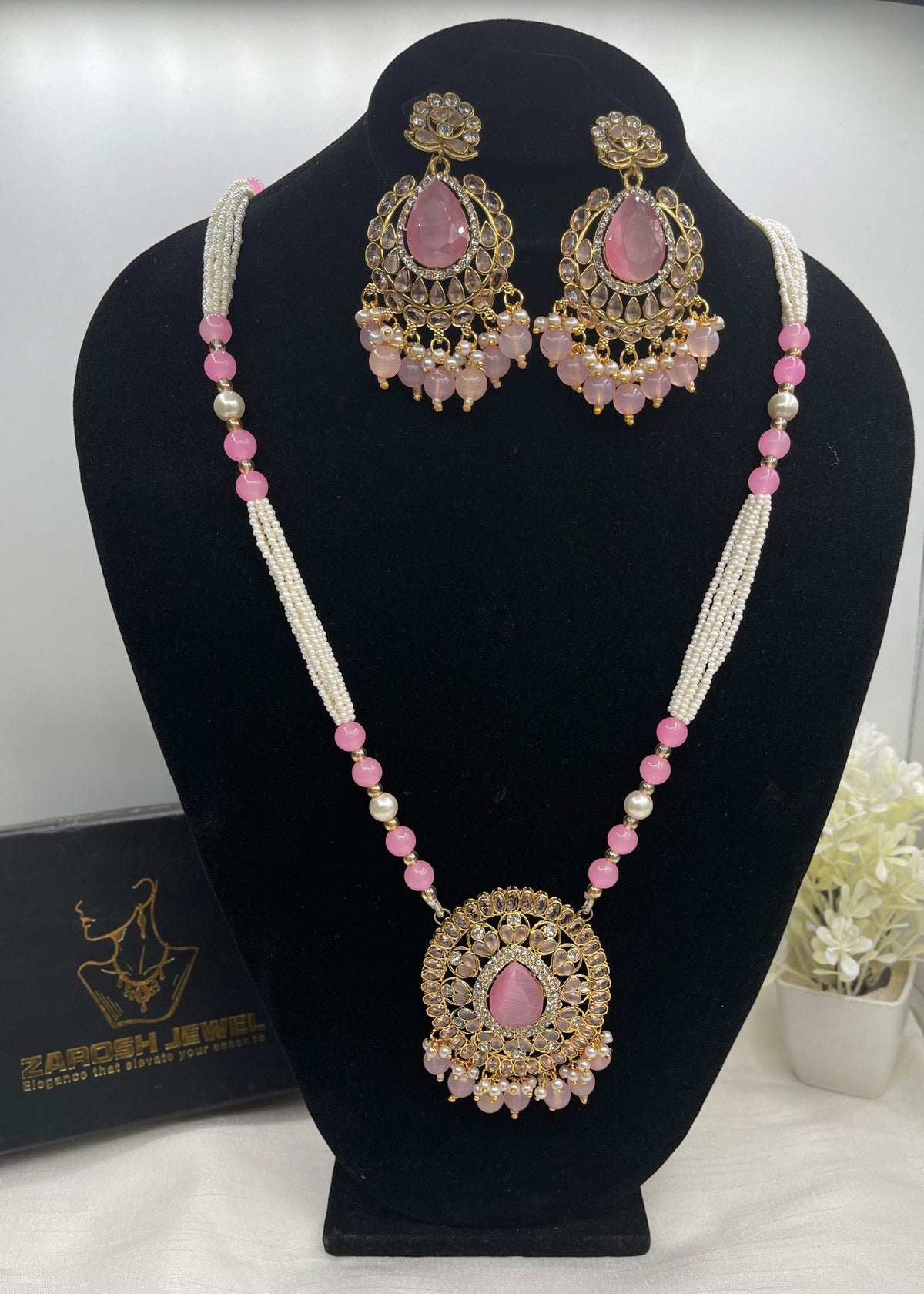 Shop the Clara Malla Set from Zarosh Jewel