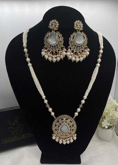 Shop the Clara Malla Set from Zarosh Jewel