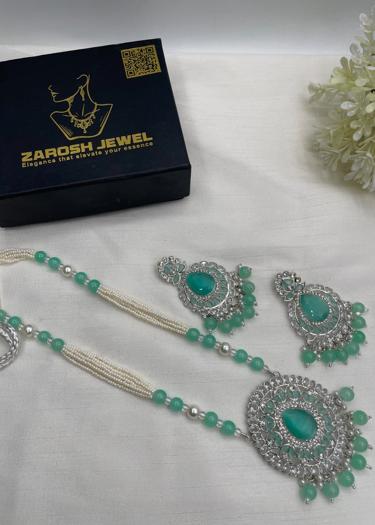 Shop the Clara Malla Set from Zarosh Jewel