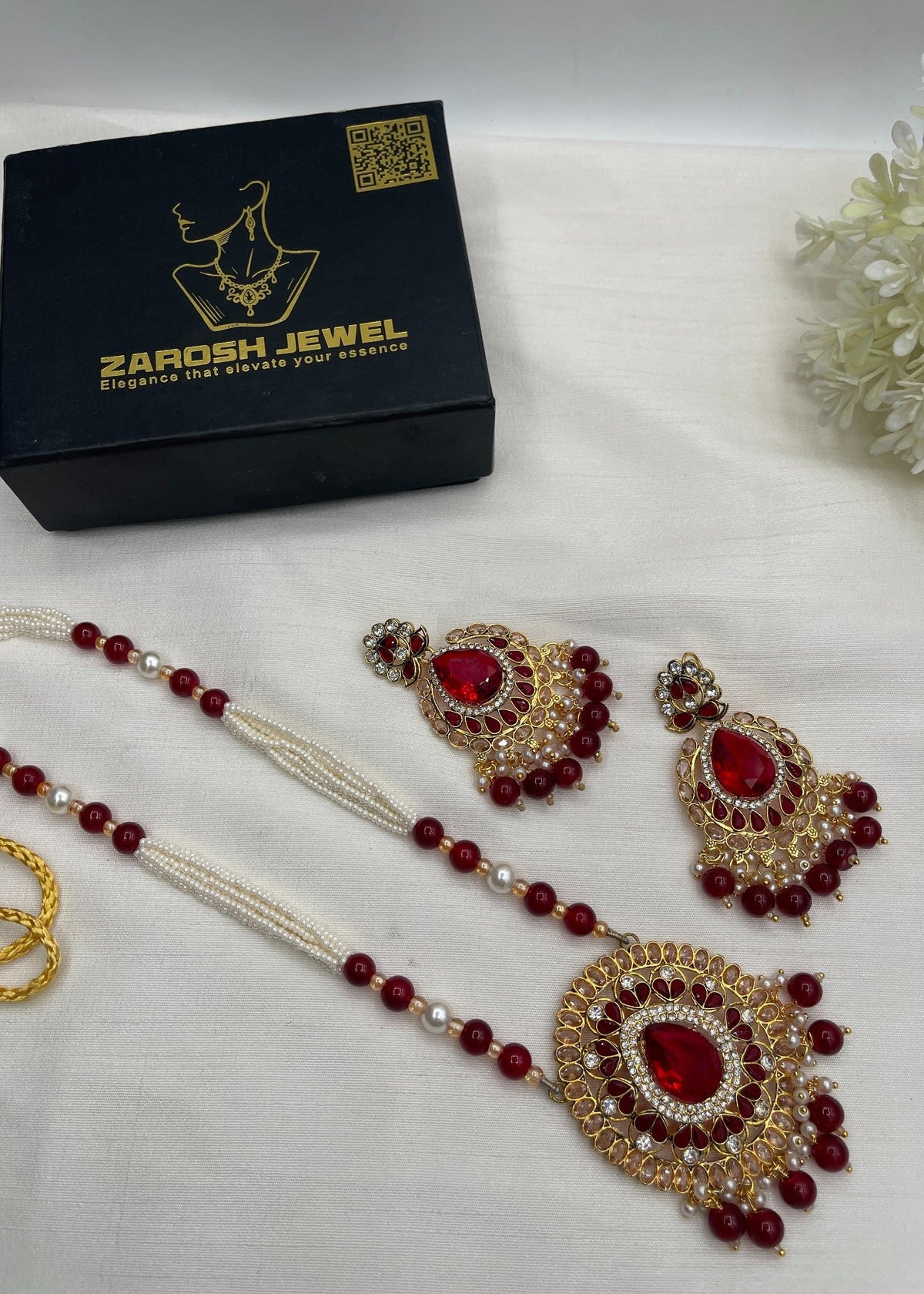 Shop the Clara Malla Set from Zarosh Jewel