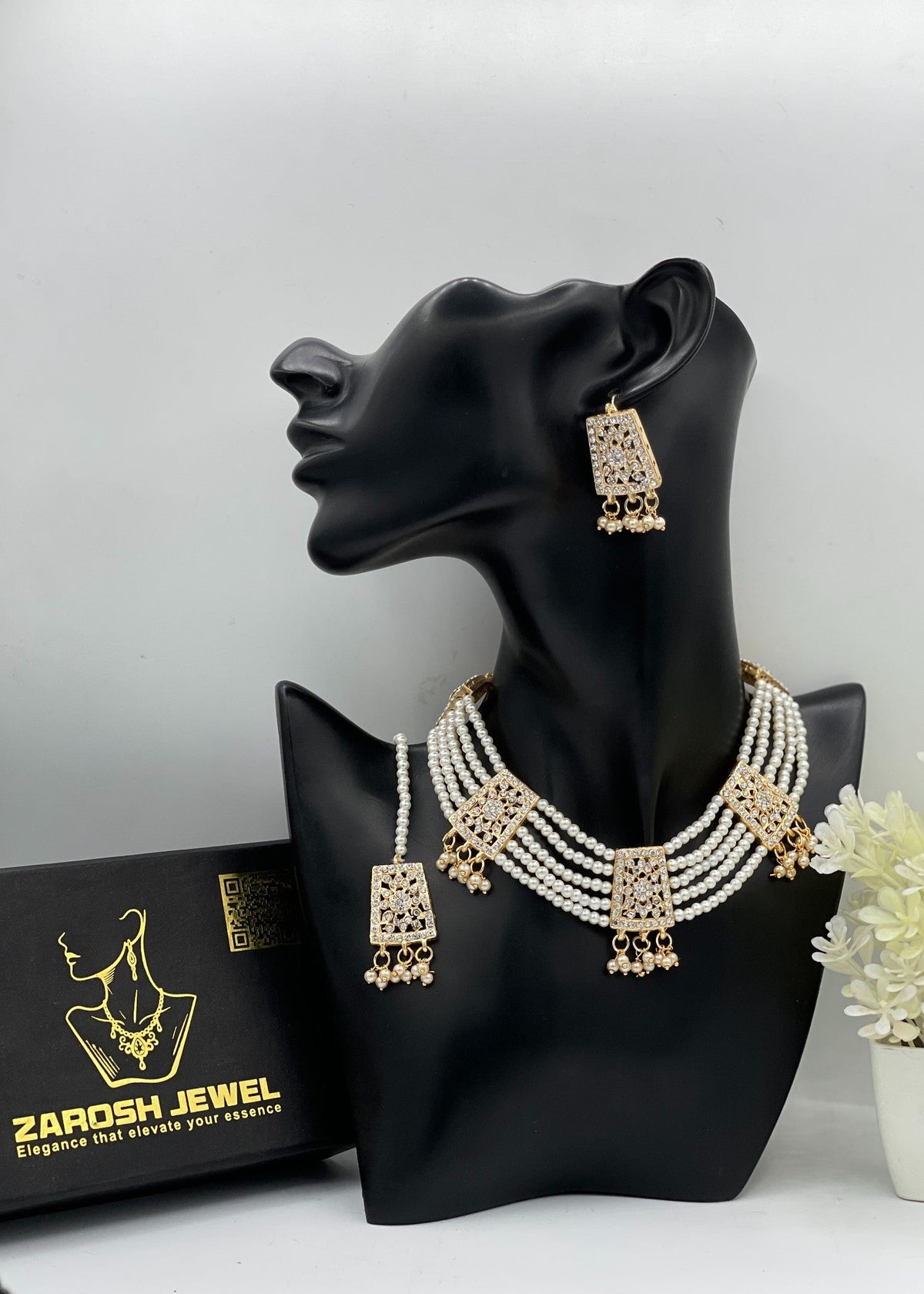 Shop the Classic Choker Set from Zarosh Jewel