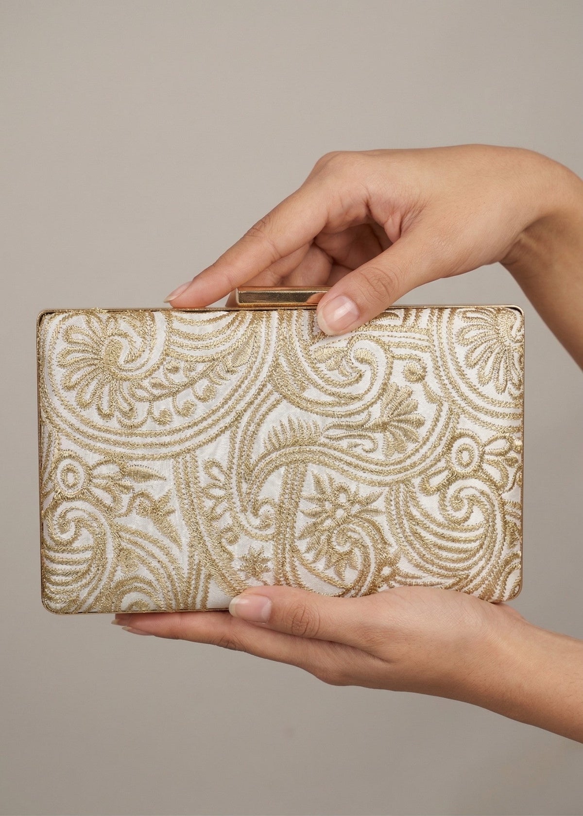 Shop the Clutch-0023 from Zarosh Jewel