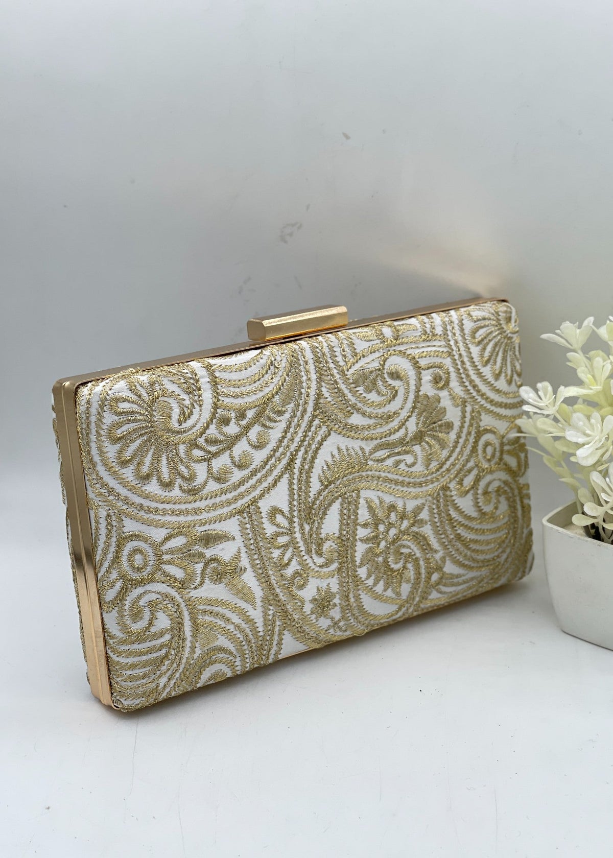 Shop the Clutch-0023 from Zarosh Jewel