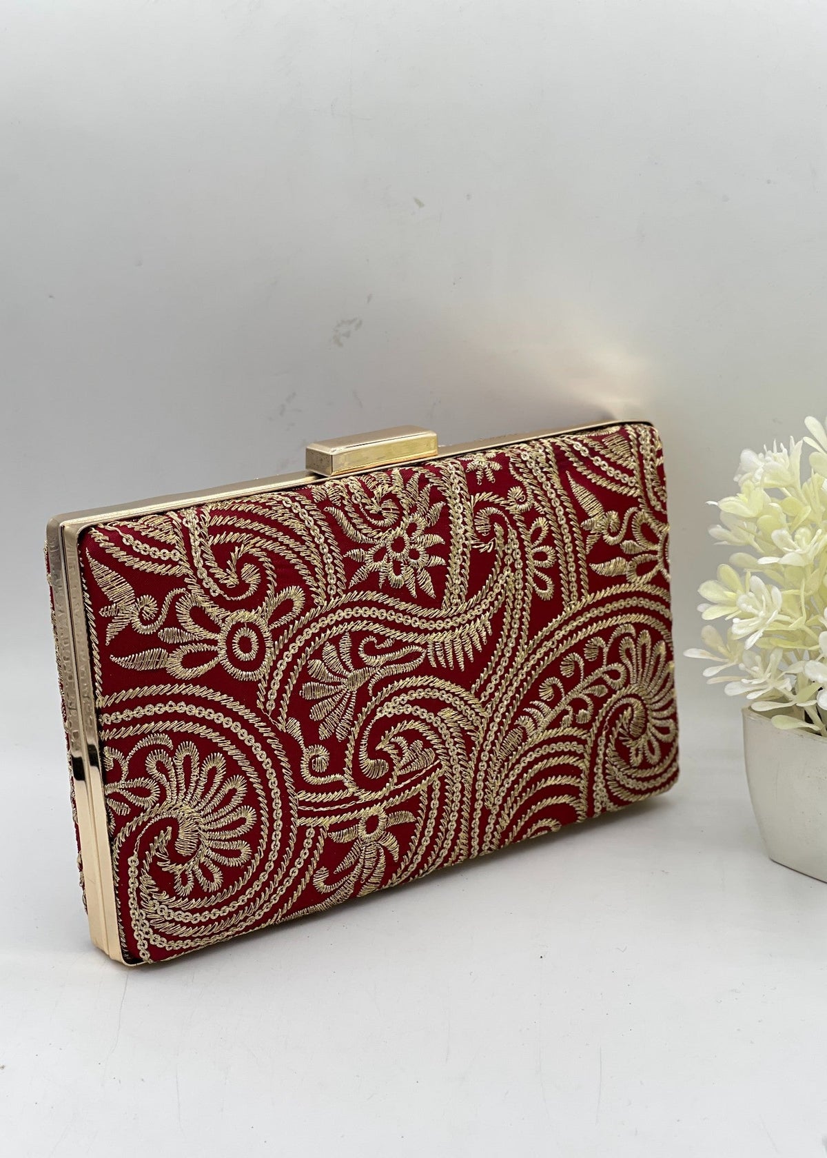 Shop the Clutch-0023 from Zarosh Jewel
