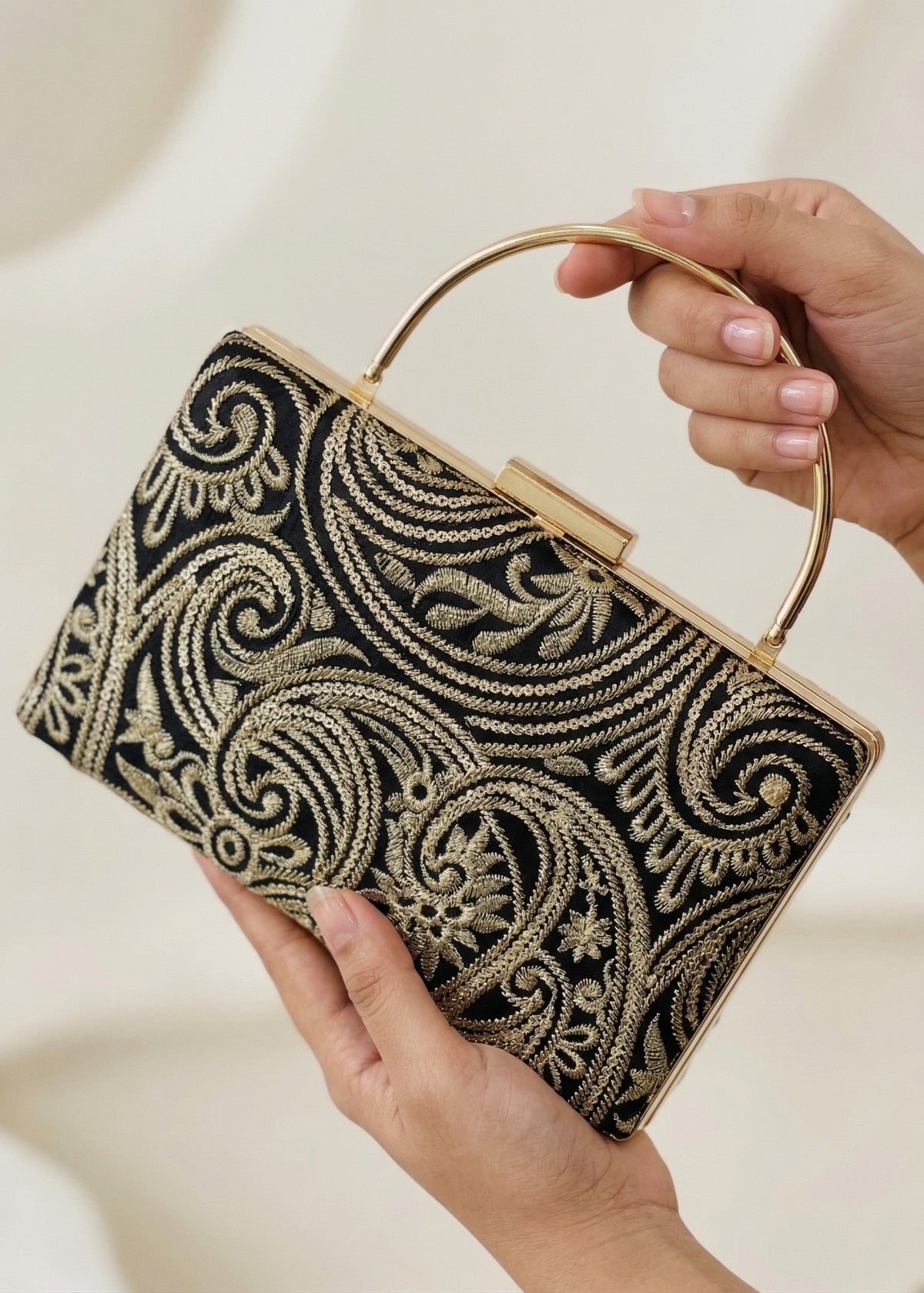 Shop the Clutch-0023 from Zarosh Jewel