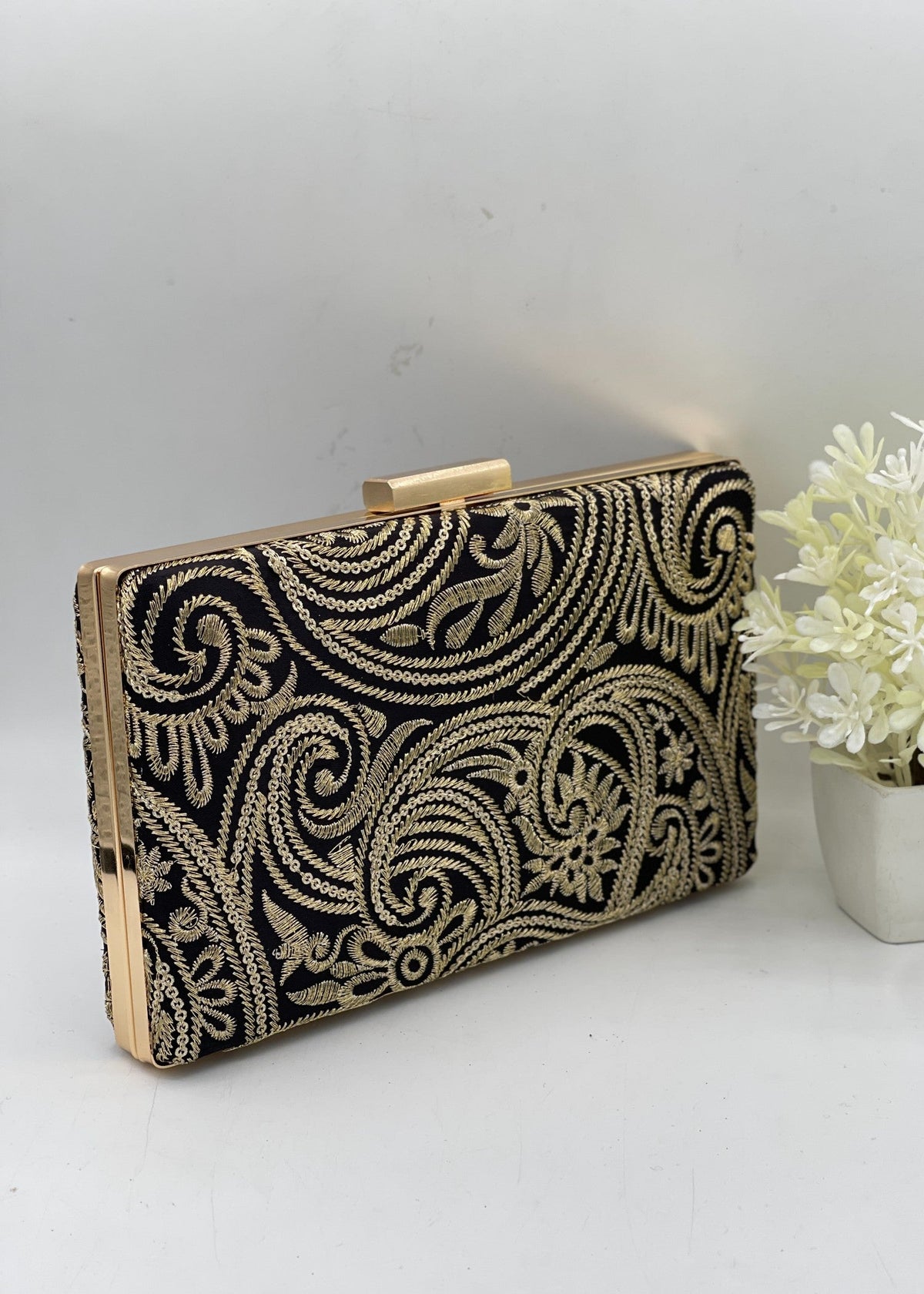 Shop the Clutch-0023 from Zarosh Jewel