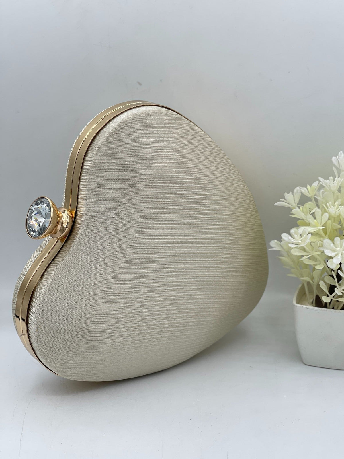 Shop the Clutch-0037 from Zarosh Jewel