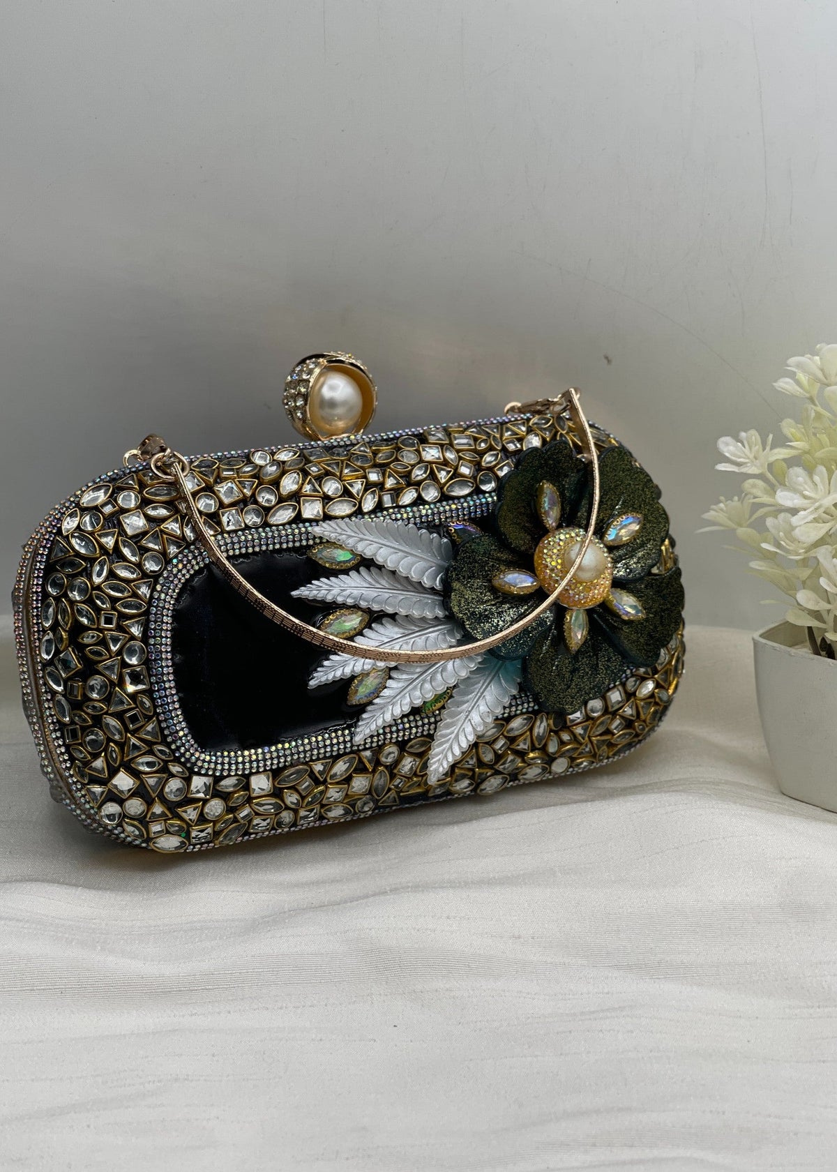 Shop the Clutch-0124 from Zarosh Jewel