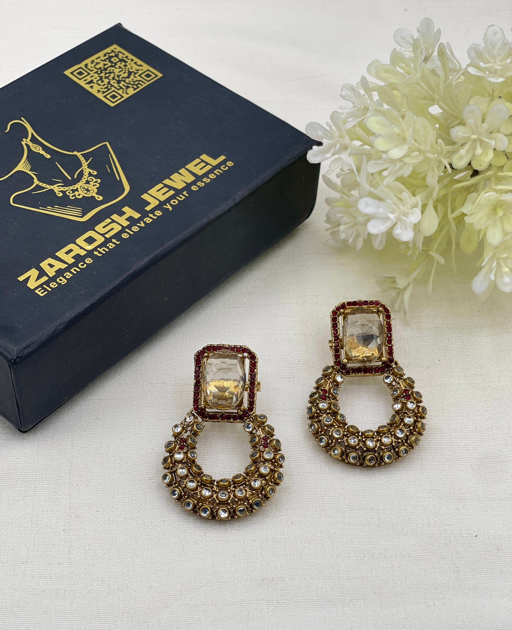 Dananeer Elegant Earring