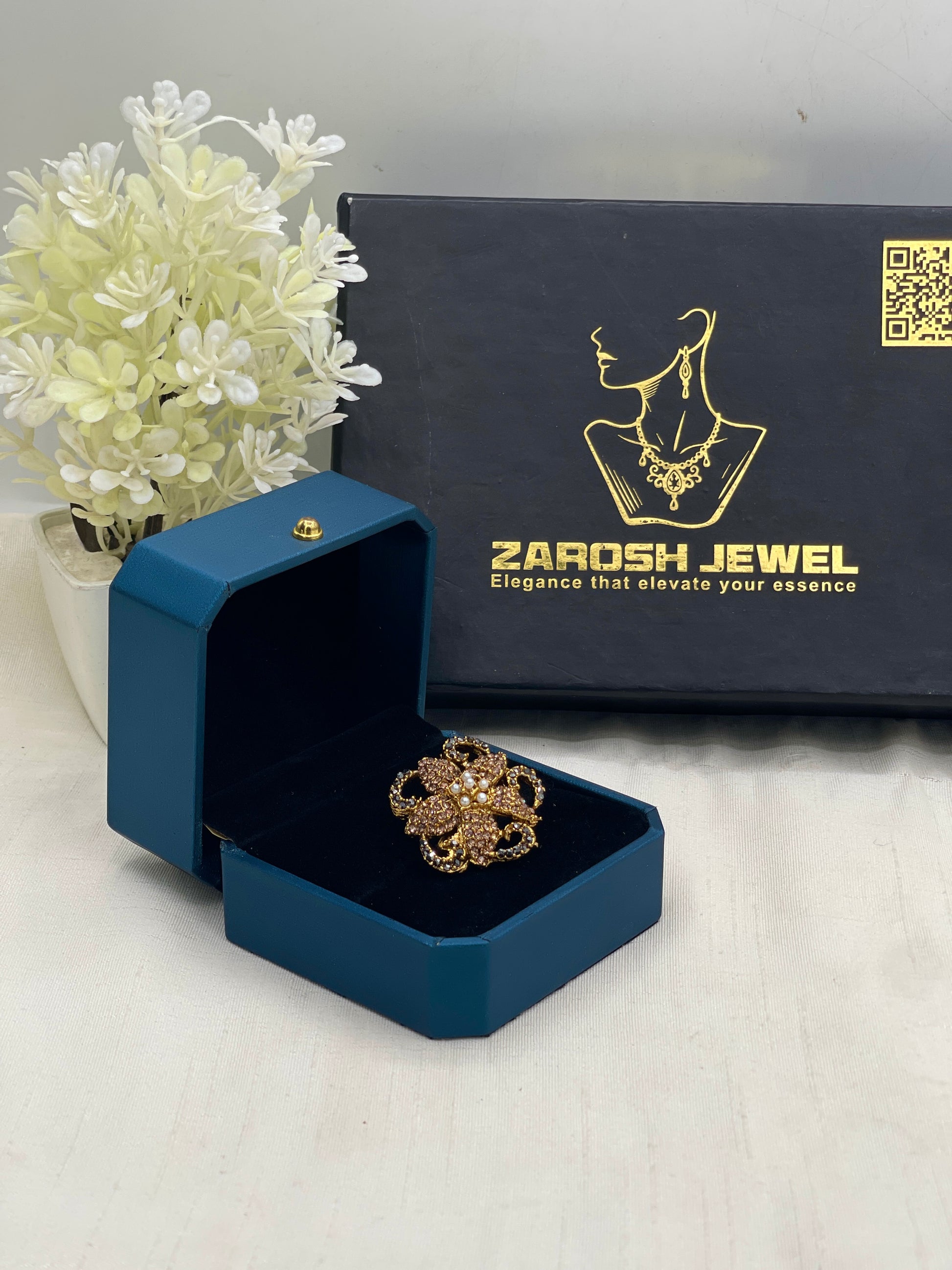 Daneen Elegant Ring