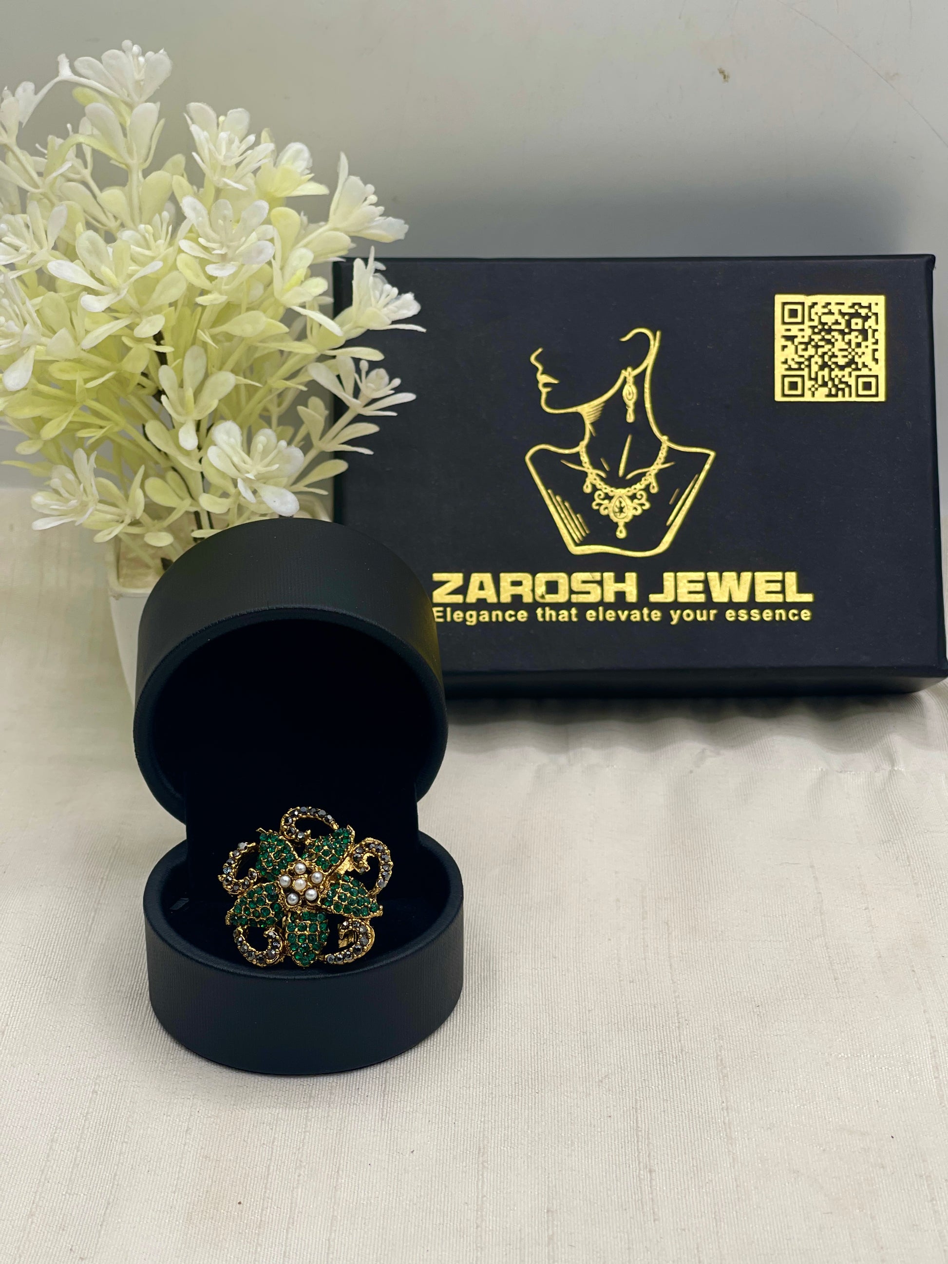 Daneen Elegant Ring