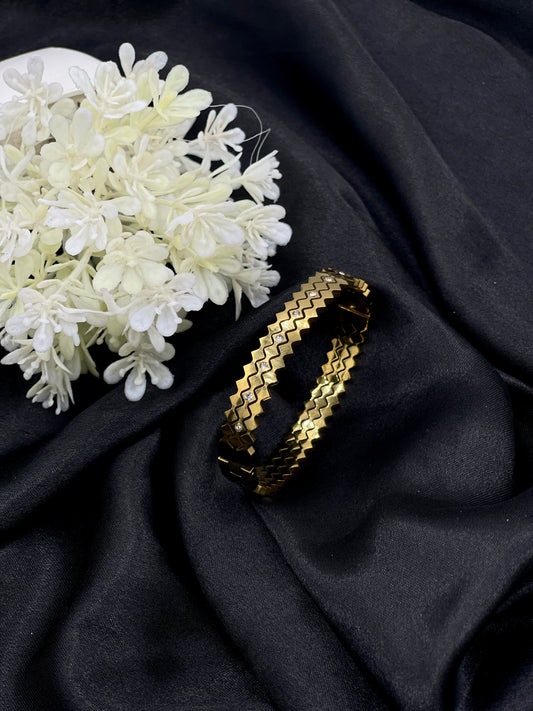 Shop the Daniya Openable Bracelet from Zarosh Jewel