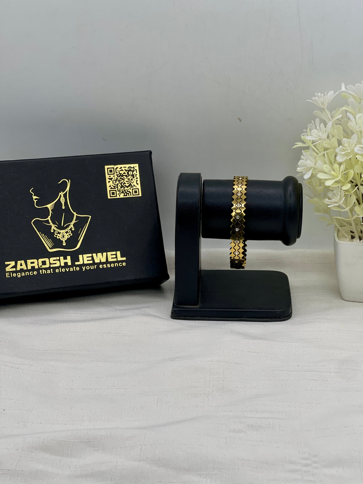 Shop the Daniya Openable Bracelet from Zarosh Jewel